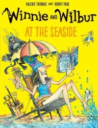 Book Cover for Winnie and Wilbur at the Seaside by Valérie Thomas