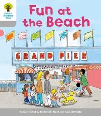 Book Cover for Fun at the Beach by Roderick Hunt, Thelma Page, Alex Brychta