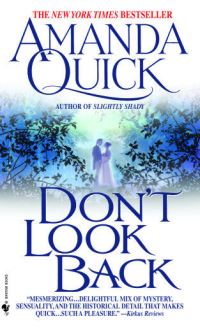 Book Cover for Don't Look Back by Amanda Quick