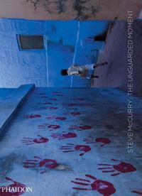 Book Cover for The Unguarded Moment by Steve McCurry
