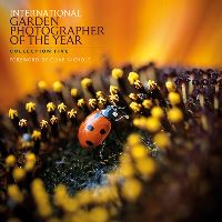 Book Cover for International Garden Photographer of the Year by Philip Smith