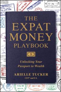 Book Cover for The Expat Money Playbook by Arielle Tucker