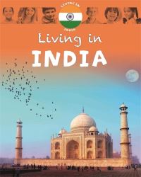 Book Cover for Living in India by Jen Green