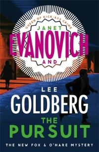 Book Cover for The Pursuit by Janet Evanovich, Lee Goldberg