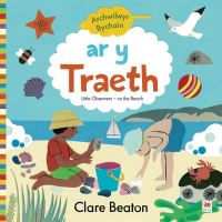 Book Cover for Ar Y Traeth by Clare Beaton