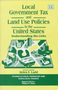 Book Cover for Local Government Tax and Land Use Policies in the United States by Helen F Ladd, Lincoln Institute of Land Policy