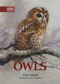 Book Cover for Owls by Chris Mead, M P Toms