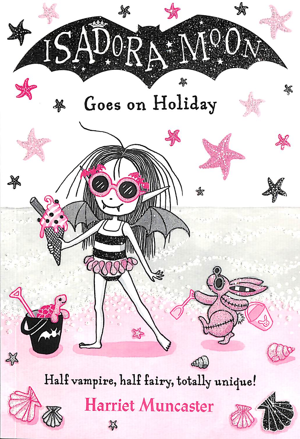 Isadora Moon Goes on Holiday by Muncaster, Harriet (9780192771643 ...