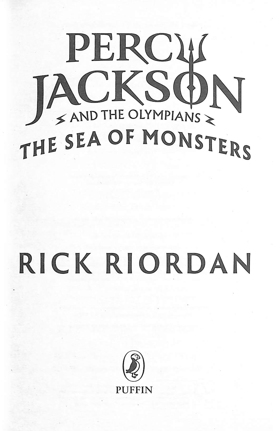 Percy Jackson and the Sea of Monsters (Book 2) by Riordan, Rick ...