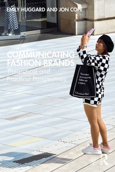Communicating Fashion Brands